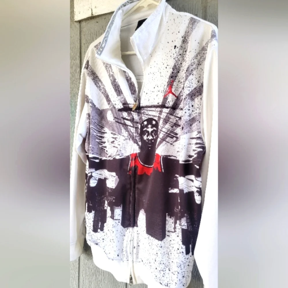 RARE Nike Air Jordan Wings Poster  Track Jacket Size M Vintage‎